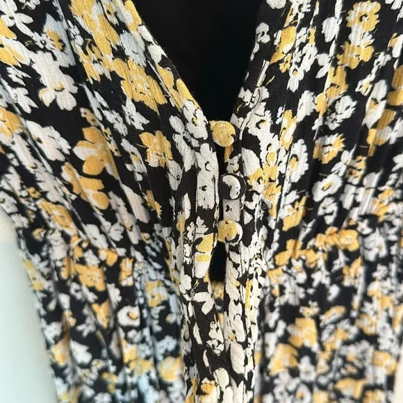 Ambercrombie & Fitch floral dress - Picture 6 of 8